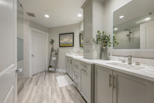 Load image into Gallery viewer, The Plaza | Harbour Island