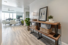 Load image into Gallery viewer, The Plaza | Harbour Island